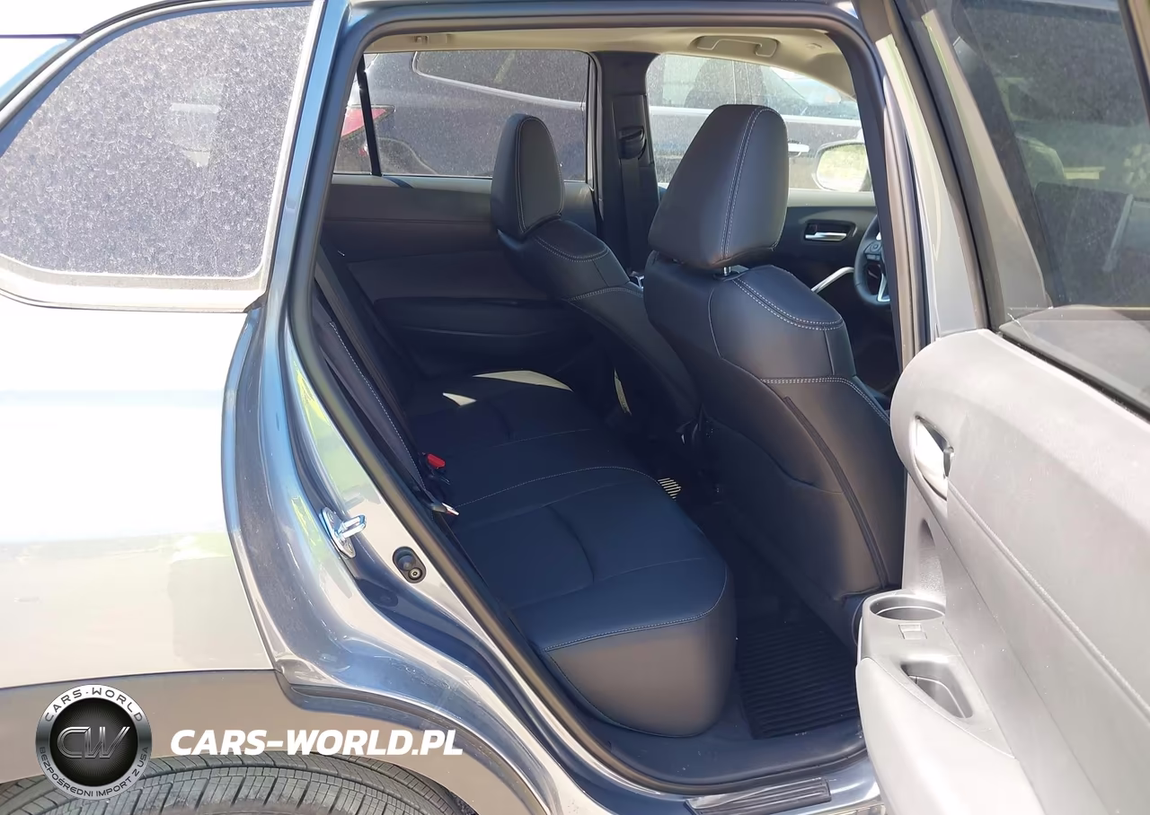 2026 Toyota Corolla Cross Xle VIN:7MUDAABGXTV168072 - 8