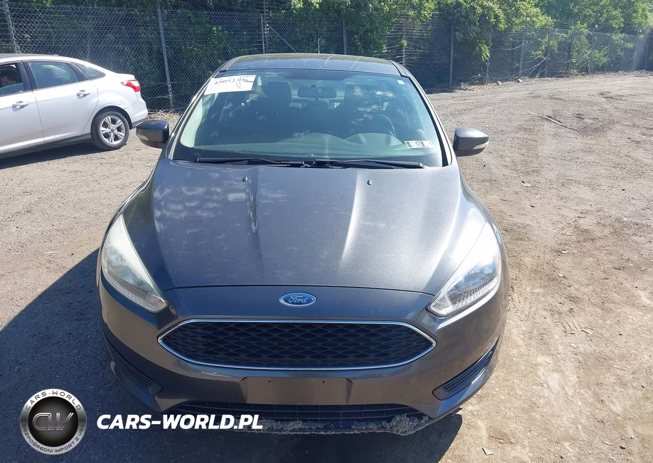 2016 Ford Focus Se VIN:1FADP3F27GL354247 - 12