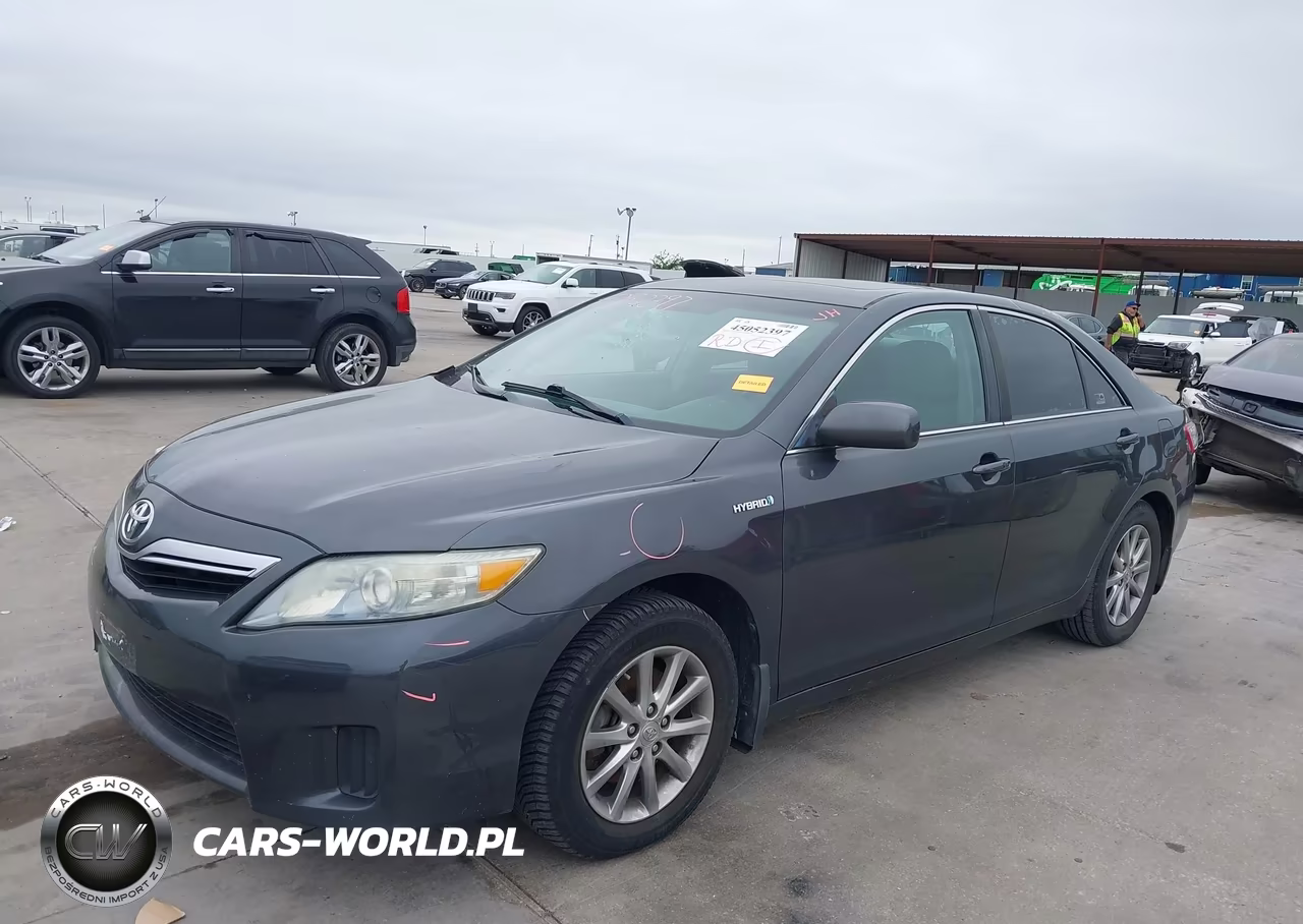 TOYOTA CAMRY HYBRID VIN:4T1BB3EK3AU126177 - 2