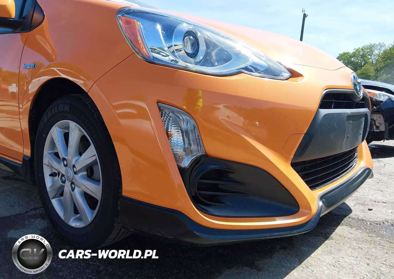 2017 Toyota Prius C Two VIN:JTDKDTB36H1593892 - 18