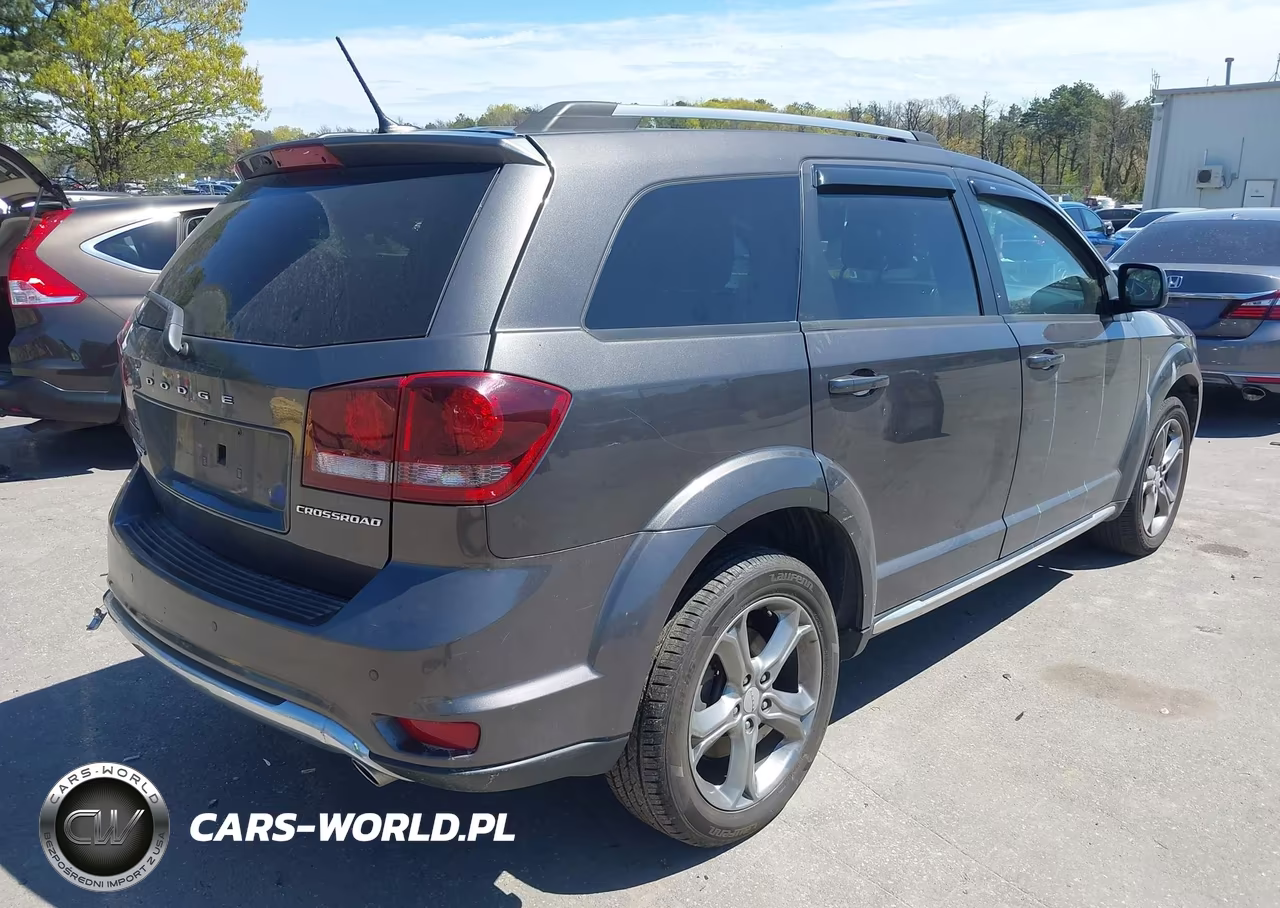 2017 Dodge Journey Crossroad Plus Awd VIN:3C4PDDGG2HT563000 - 4