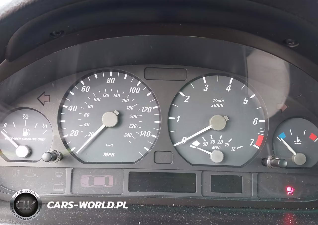 2005 BMW 325Ci VIN:WBABW33415PL38834 - 15
