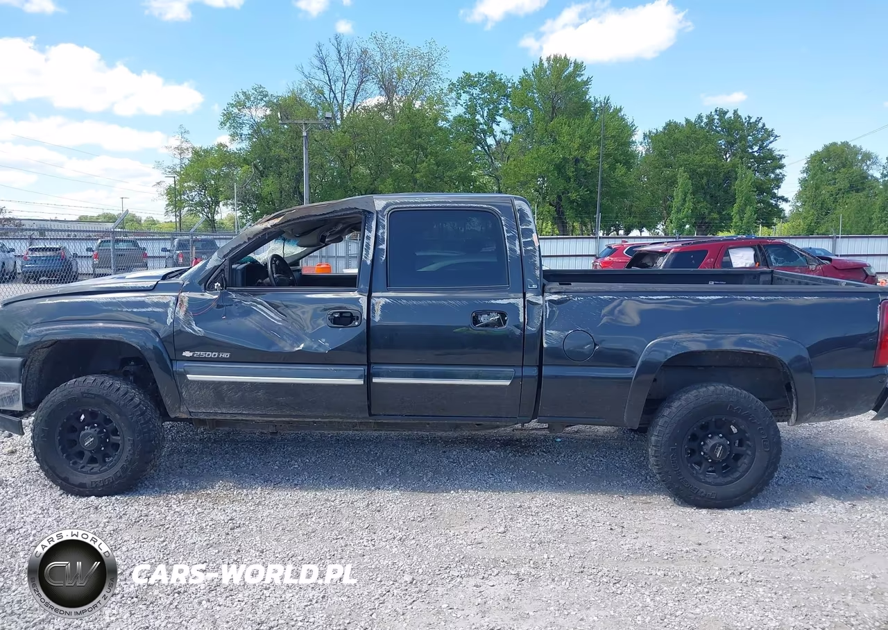 2003 Chevrolet Silverado 2500Hd Ls VIN:1GCHK23U73F156142 - 15