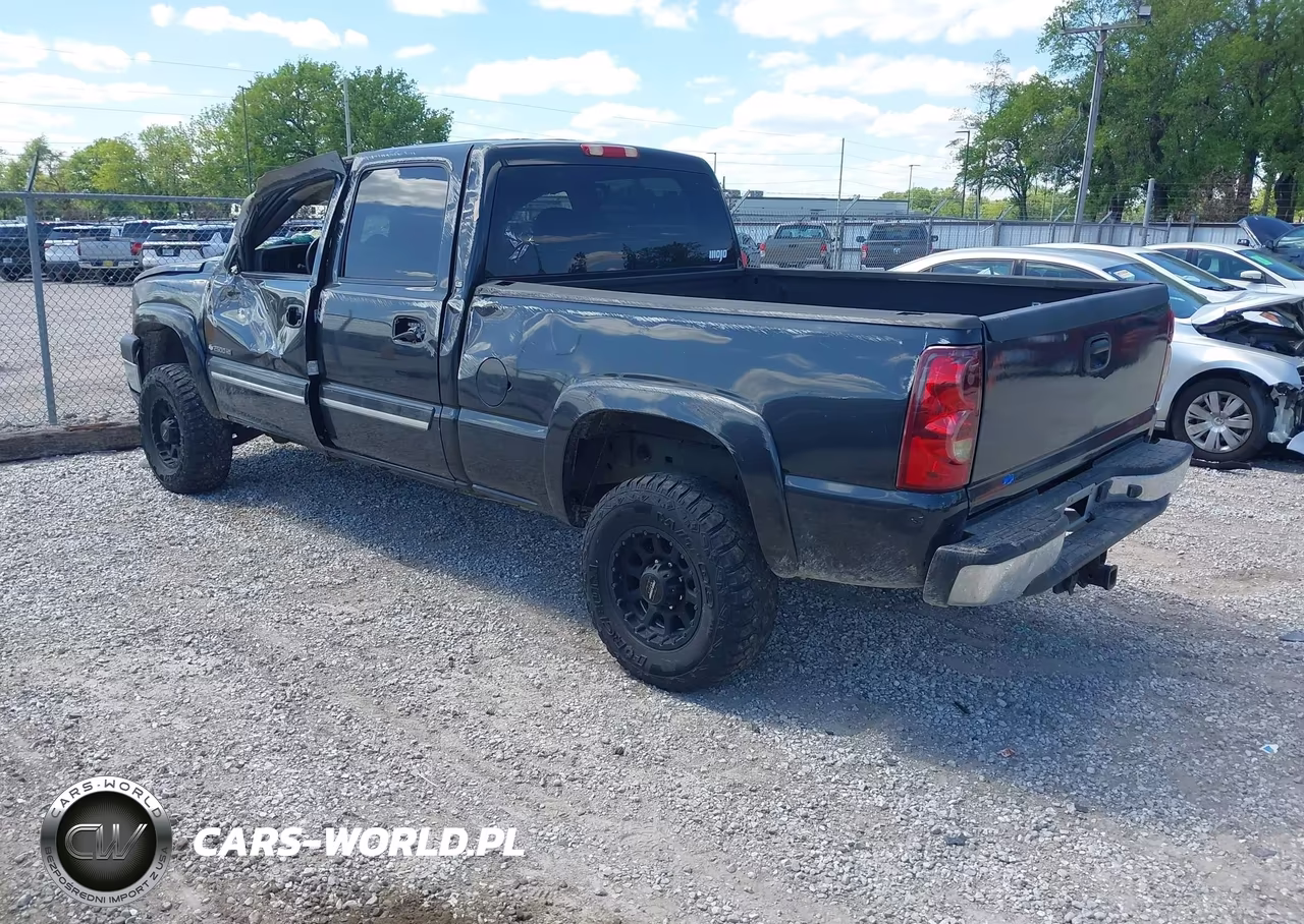 2003 Chevrolet Silverado 2500Hd Ls VIN:1GCHK23U73F156142 - 3