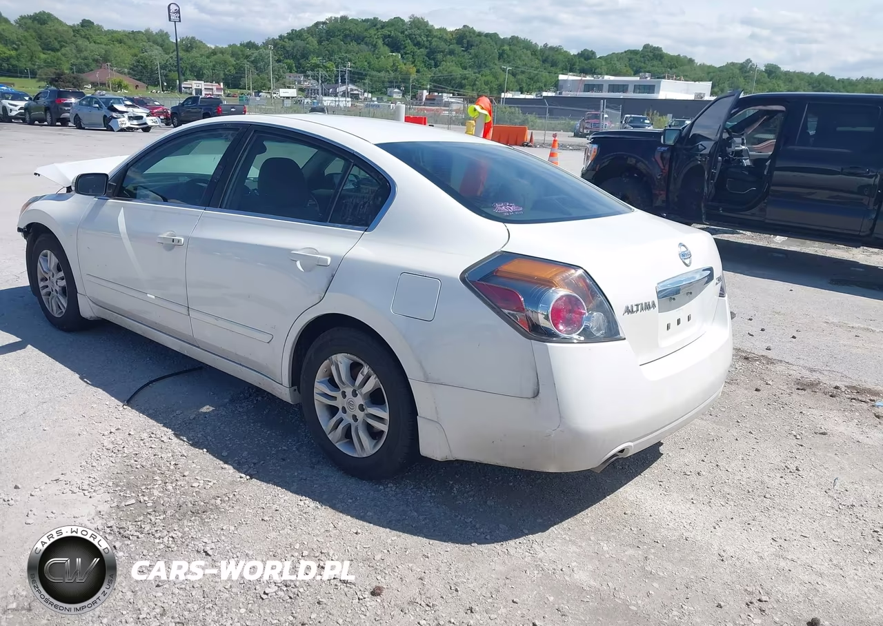 2011 Nissan Altima 2.5 S VIN:1N4AL2AP0BN411137 - 3