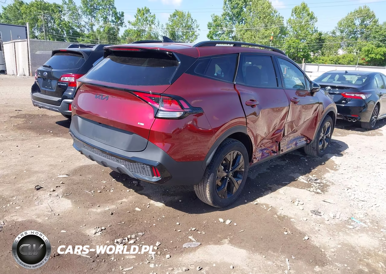 2025 Kia Sportage X-Line VIN:5XYK6CDF4SG303769 - 4