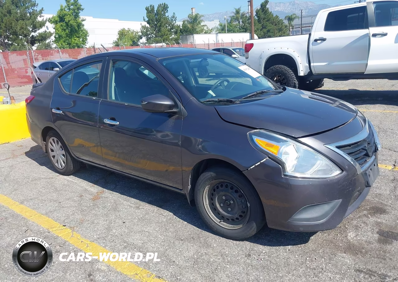 2015 Nissan Versa 1.6 Sv