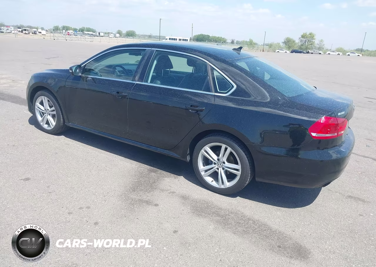 2014 Volkswagen Passat 1.8T Se VIN:1VWBT7A39EC110727 - 3