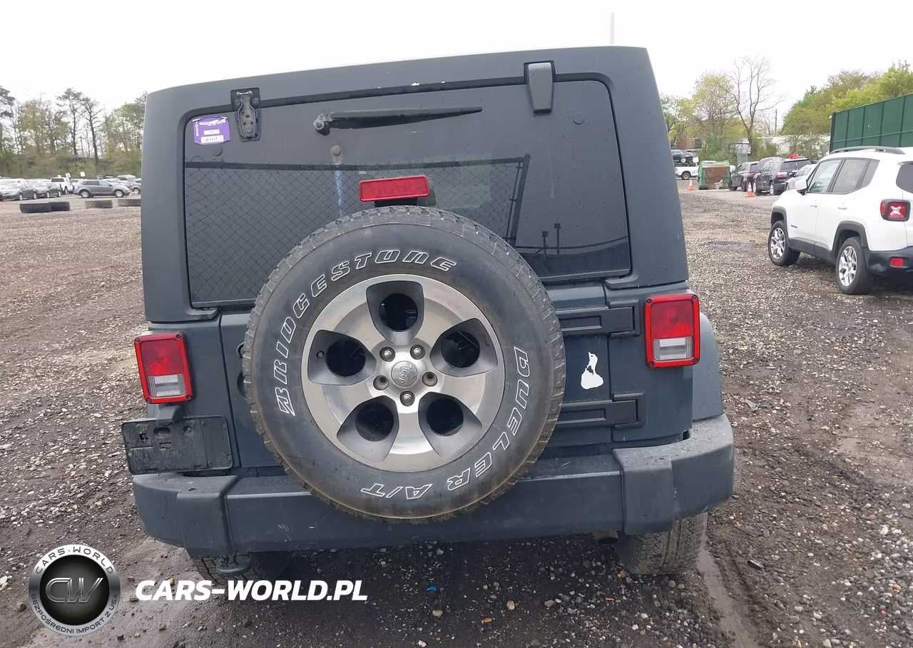 2018 Jeep Wrangler Jk Unlimited Sahara 4X4 VIN:1C4HJWEG3JL806102 - 16