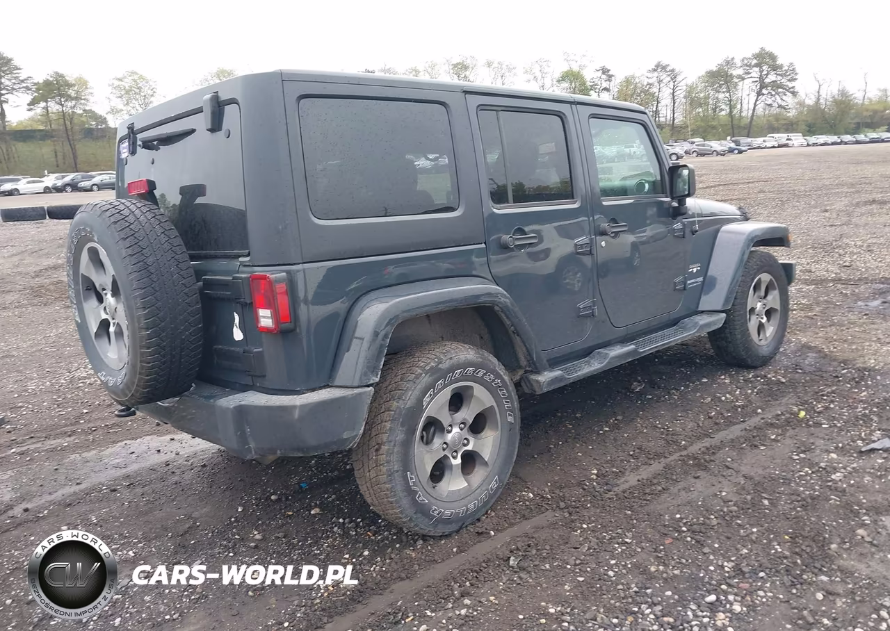 2018 Jeep Wrangler Jk Unlimited Sahara 4X4 VIN:1C4HJWEG3JL806102 - 4