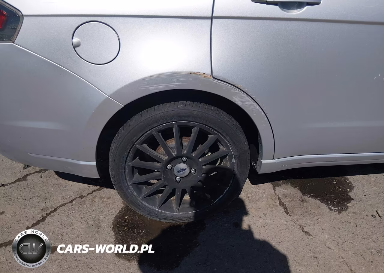 2010 Ford Focus Ses VIN:1FAHP3GN3AW169743 - 6