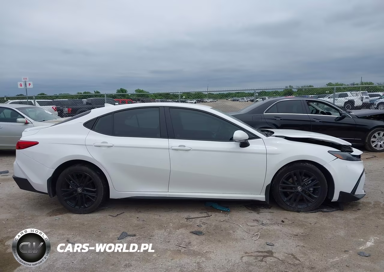 2025 Toyota Camry Se VIN:4T1DAACK7SU175614 - 13