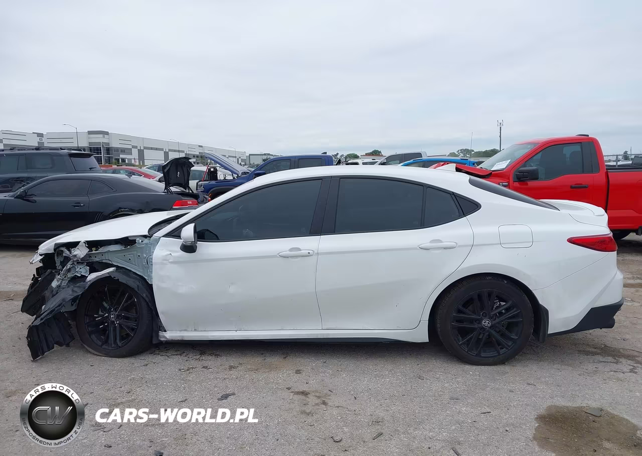 2025 Toyota Camry Se VIN:4T1DAACK7SU175614 - 14