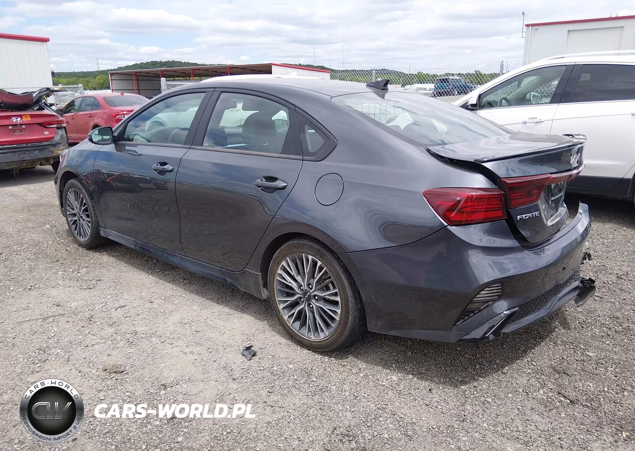 2024 Kia Forte Gt-Line VIN:3KPF54AD6RE790770 - 3