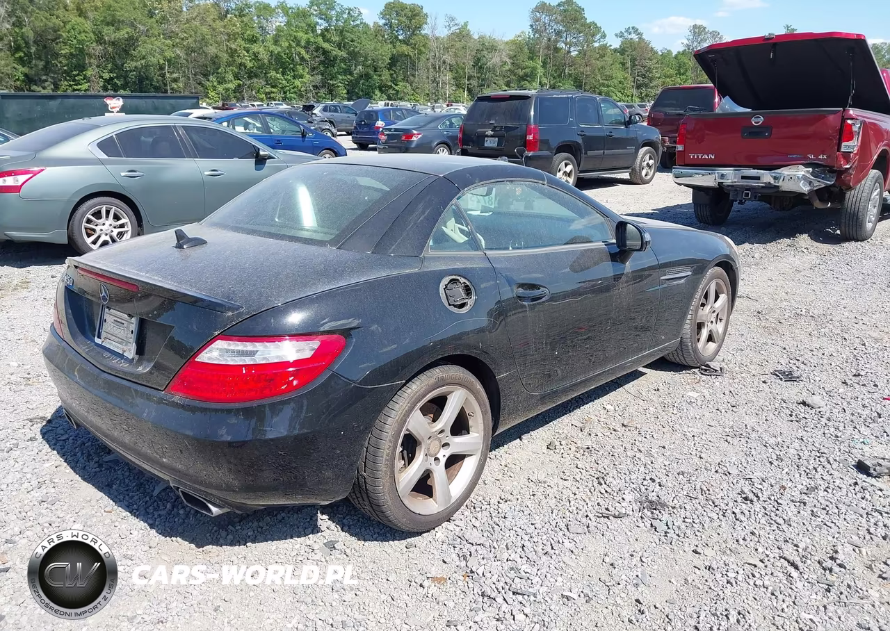 2012 Mercedes-Benz Slk 250 VIN:WDDPK4HA0CF036596 - 4