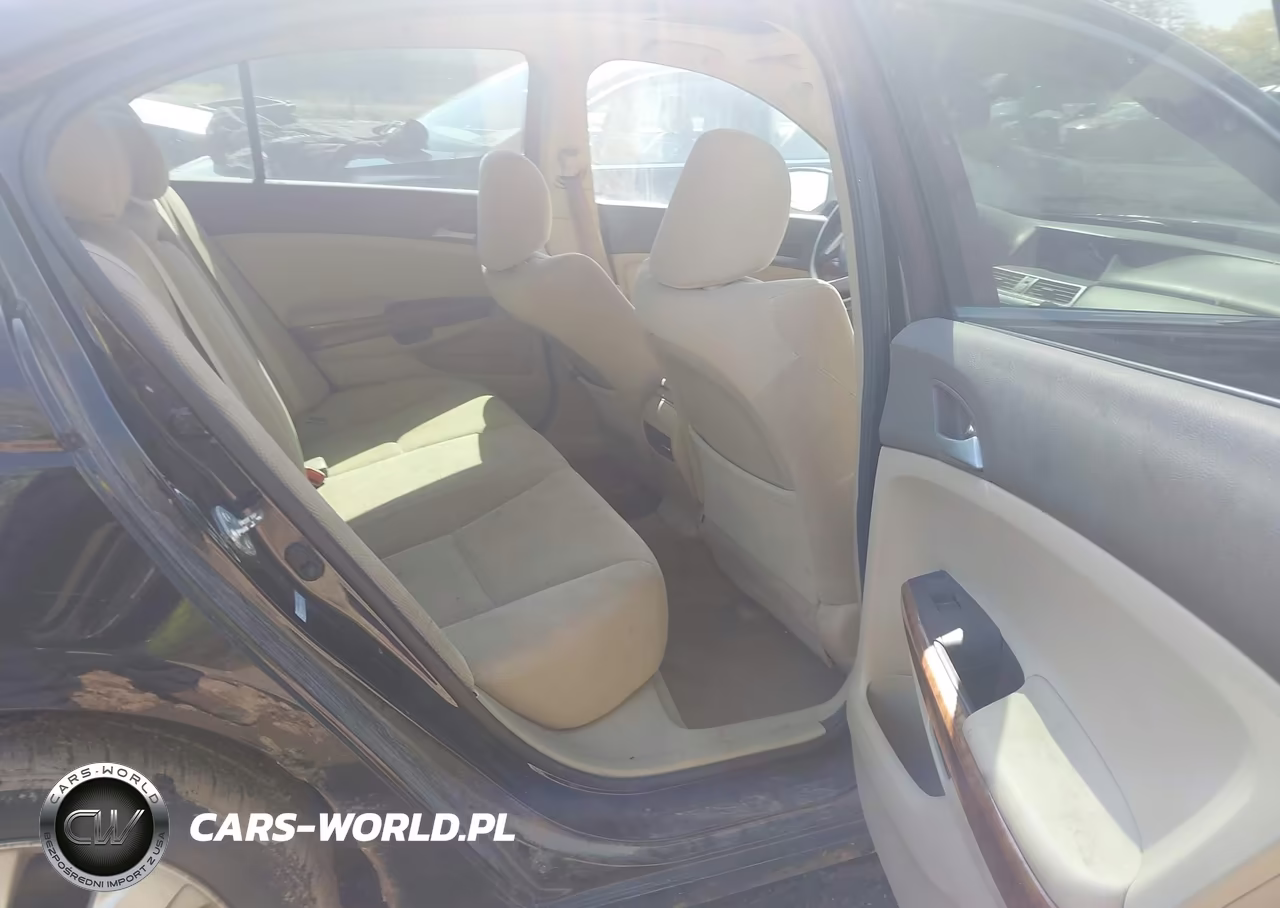 2010 Honda Accord 3.5 Ex VIN:1HGCP3F73AA031898 - 8