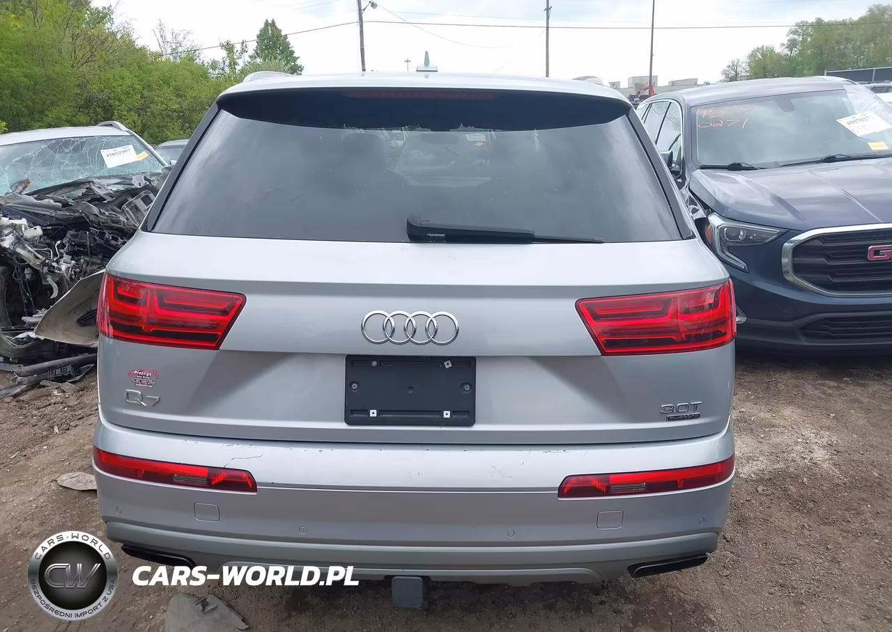 2017 Audi Q7 3.0T Premium VIN:WA1VAAF7XHD003578 - 17