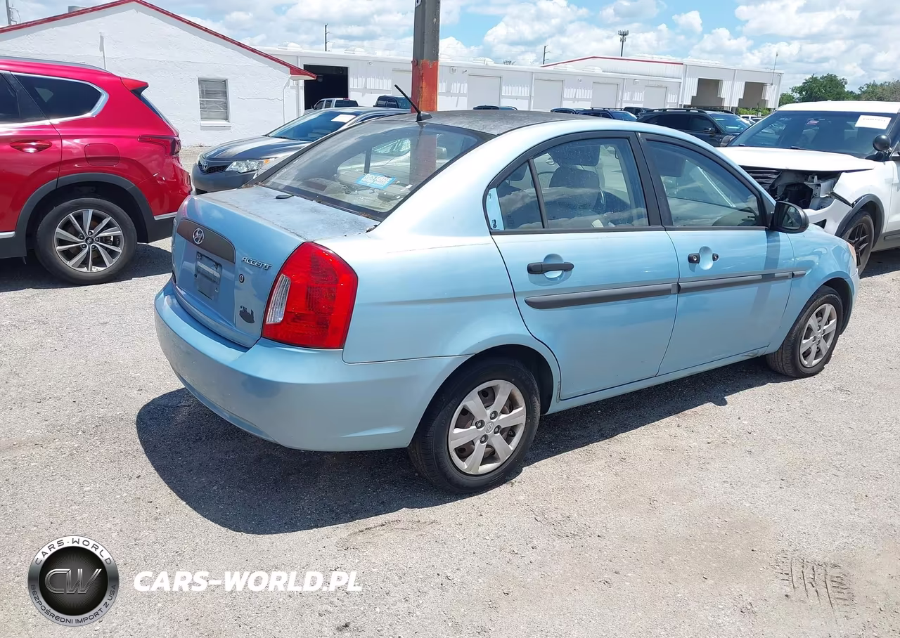 2009 Hyundai Accent Gls VIN:KMHCM46C69U288666 - 4