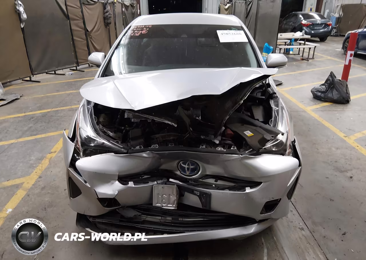 2017 Toyota Prius Three VIN:JTDKARFU3H3038238 - 11