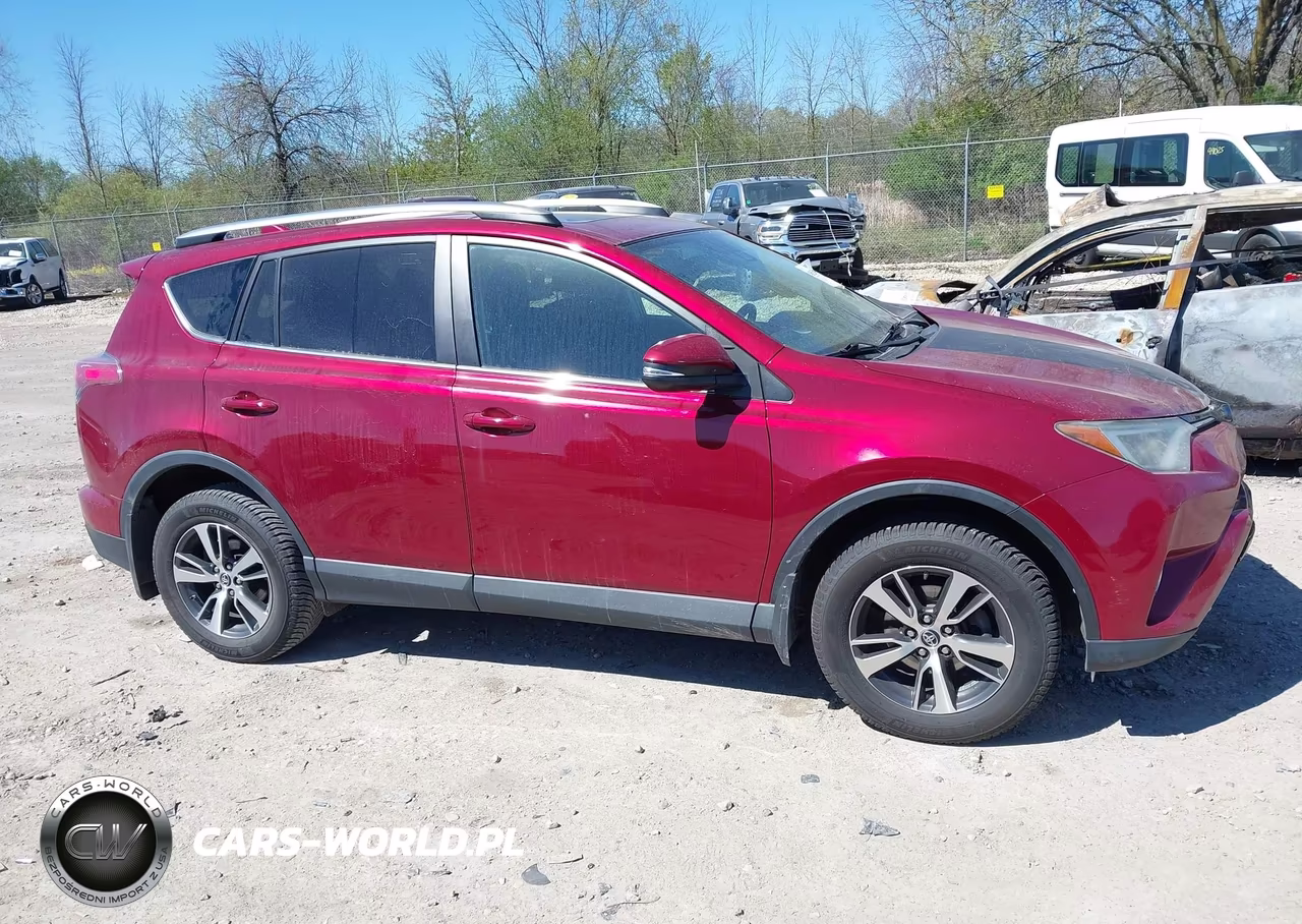 2018 Toyota Rav4 Xle VIN:2T3RFREV8JW762360 - 13