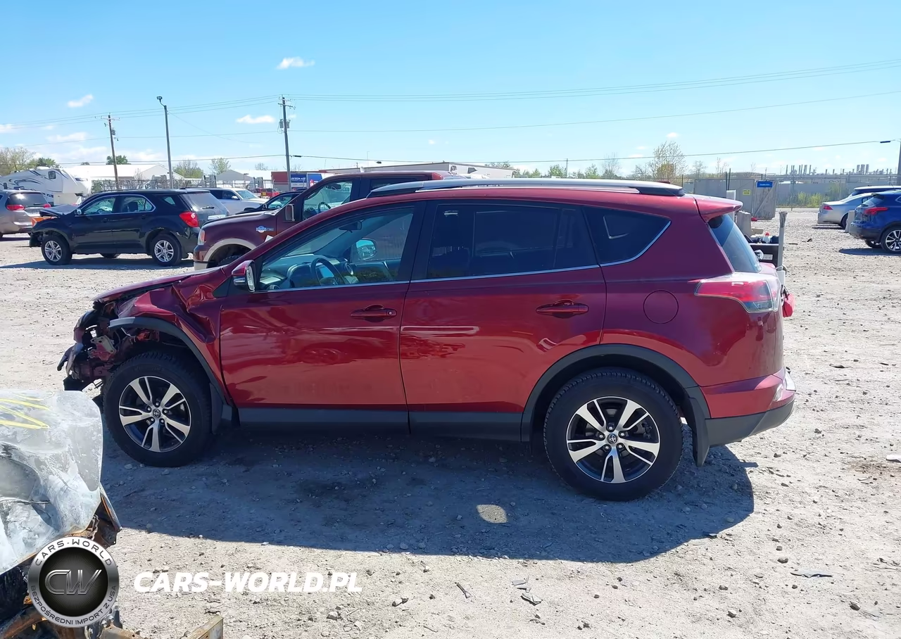 2018 Toyota Rav4 Xle VIN:2T3RFREV8JW762360 - 14