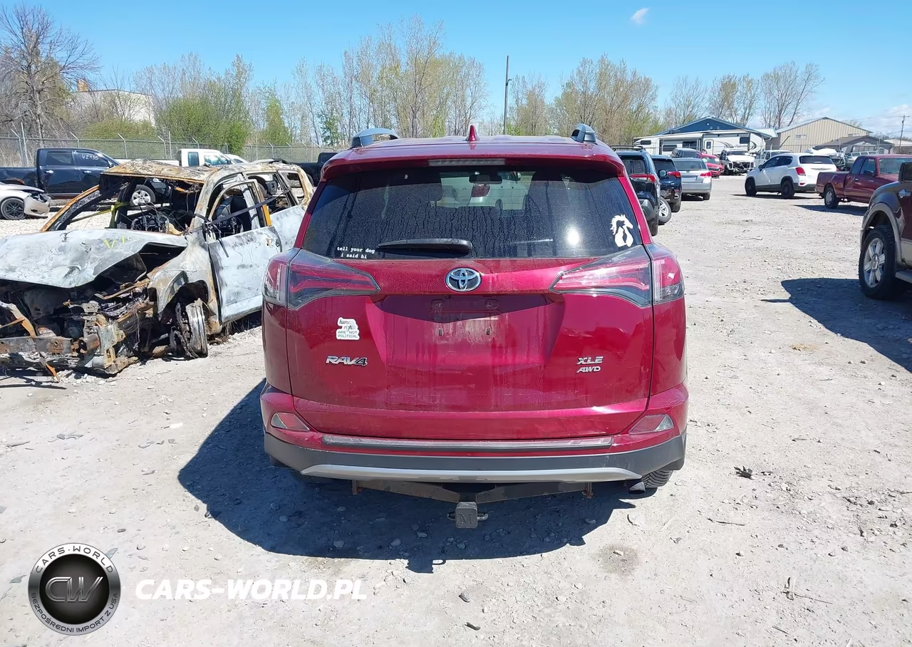 2018 Toyota Rav4 Xle VIN:2T3RFREV8JW762360 - 16