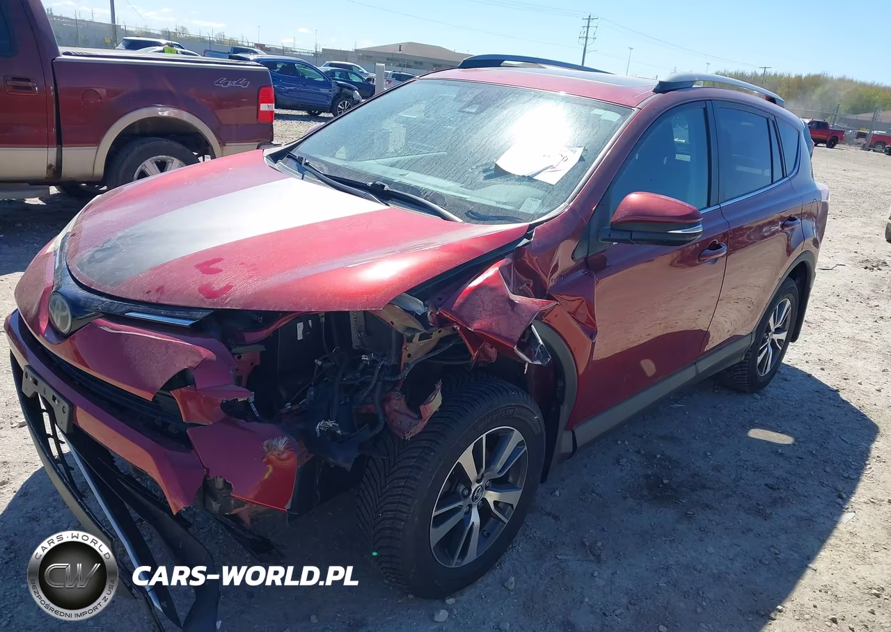 2018 Toyota Rav4 Xle VIN:2T3RFREV8JW762360 - 18