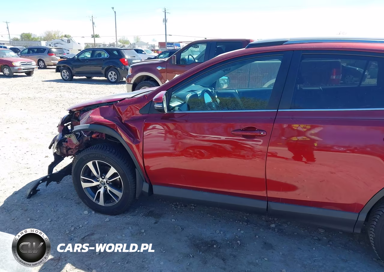 2018 Toyota Rav4 Xle VIN:2T3RFREV8JW762360 - 19