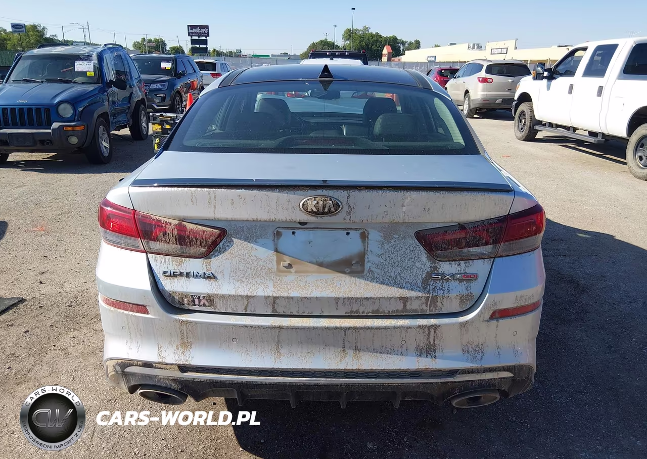 2019 Kia Optima Sx Turbo VIN:5XXGW4L20KG365765 - 17