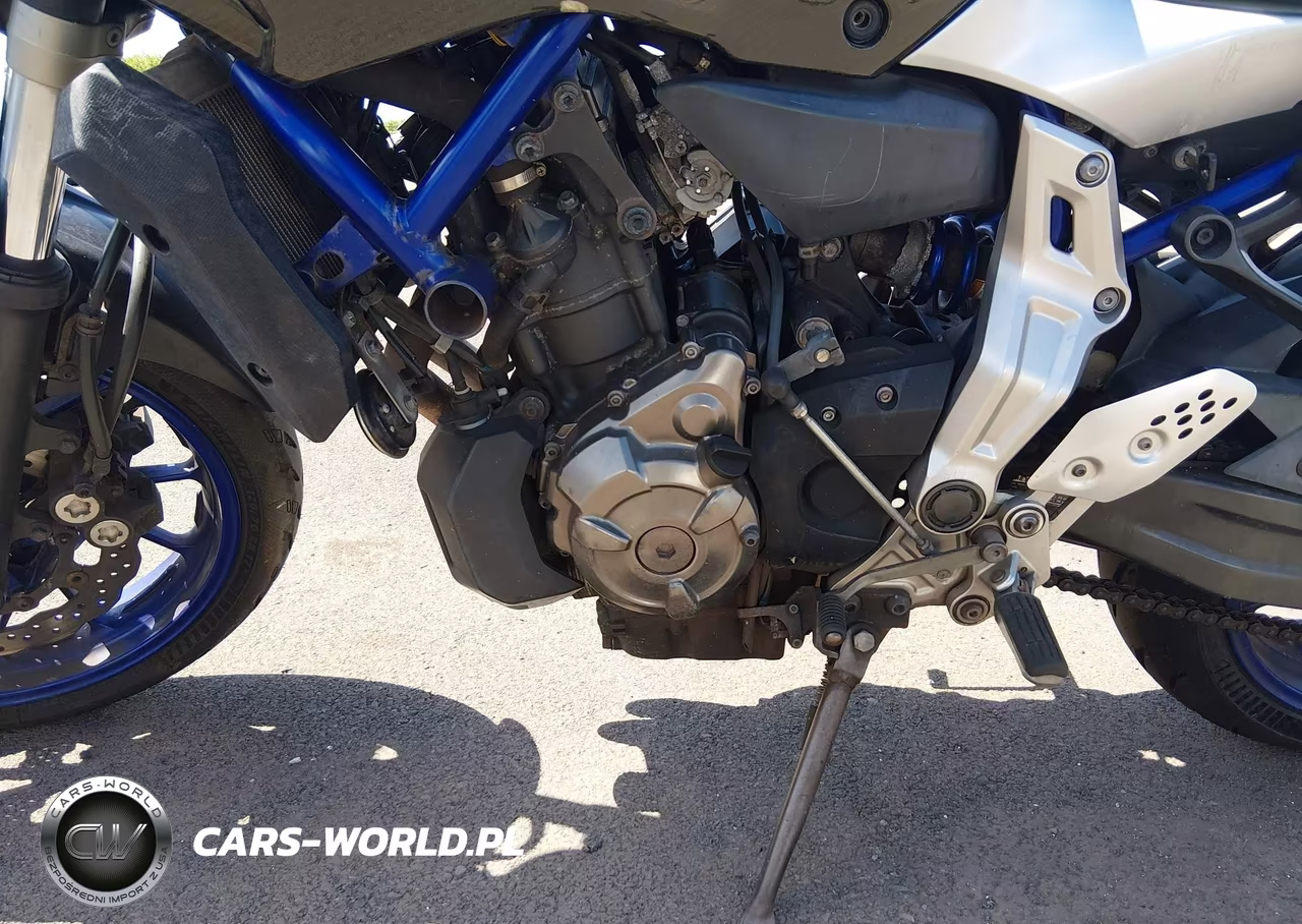 2016 Yamaha Fz07 VIN:JYARM06E0GA010171 - 9
