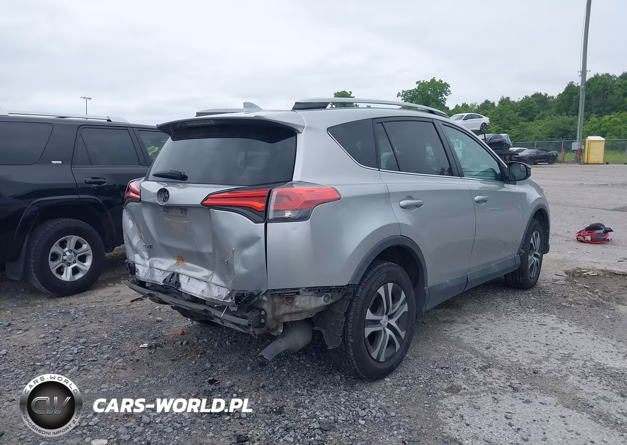 2017 Toyota Rav4 Le VIN:2T3ZFREV4HW318483 - 4
