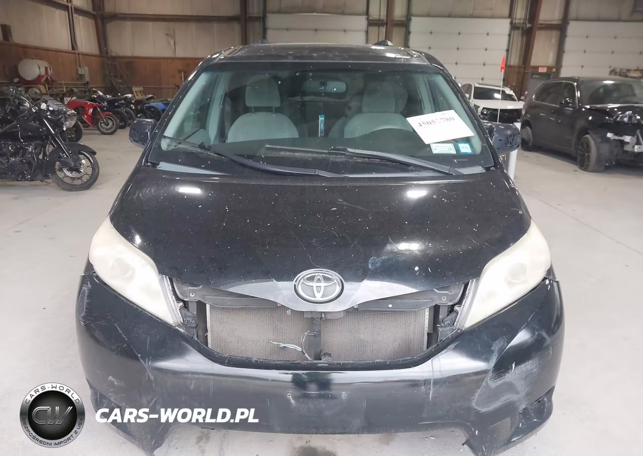 2011 Toyota Sienna Le V6 VIN:5TDKK3DC2BS051055 - 12