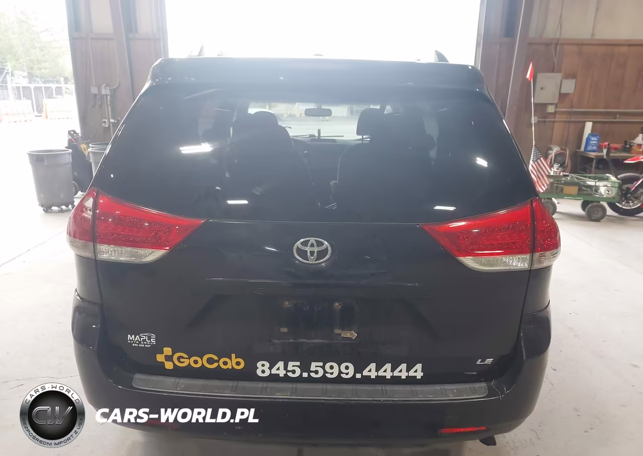2011 Toyota Sienna Le V6 VIN:5TDKK3DC2BS051055 - 16