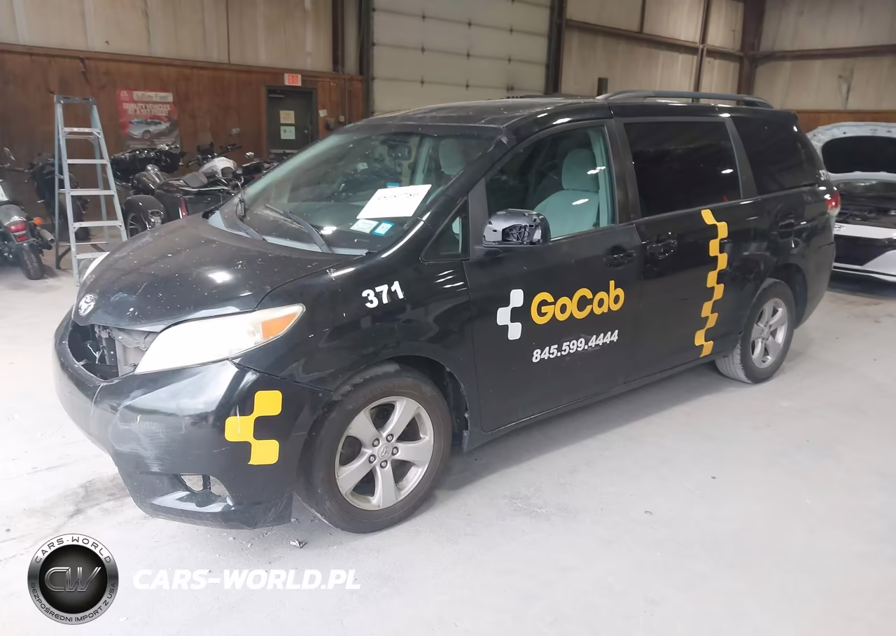 2011 Toyota Sienna Le V6 VIN:5TDKK3DC2BS051055 - 2