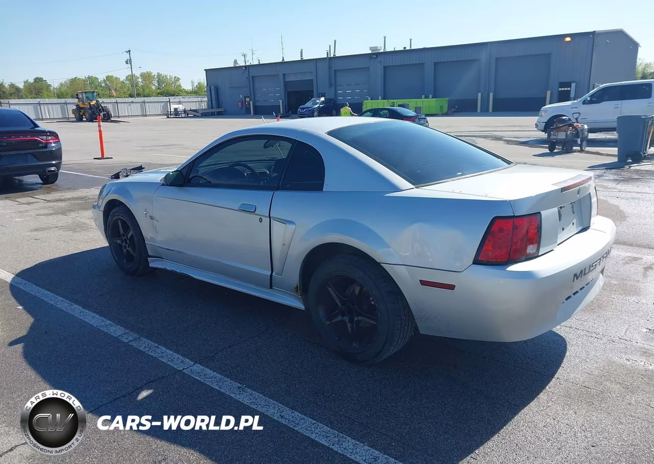 2000 Ford Mustang VIN:1FAFP4043YF230520 - 3