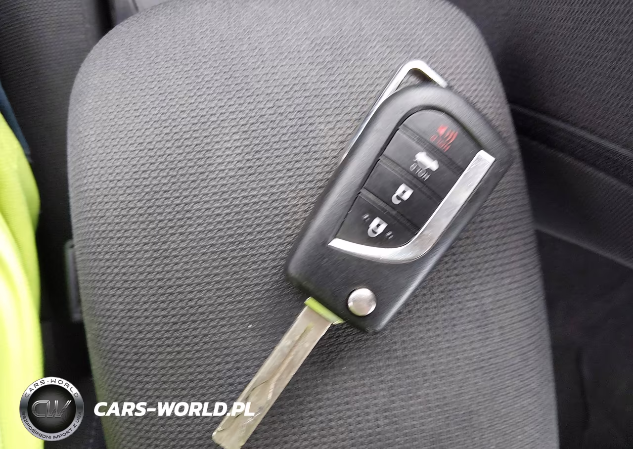 2023 Toyota Corolla Le VIN:5YFB4MDE1PP023698 - 11