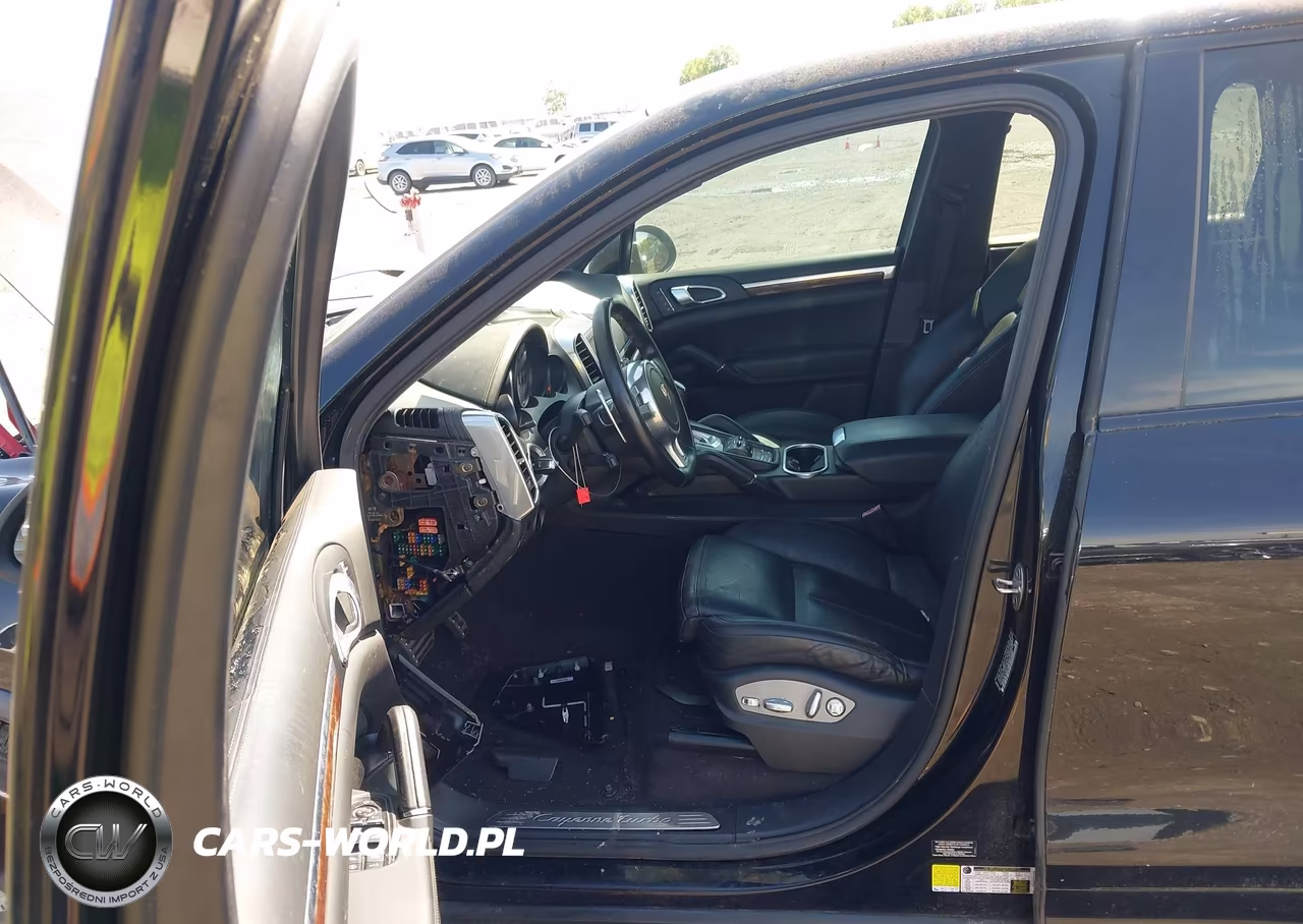 2011 Porsche Cayenne Turbo VIN:WP1AC2A24BLA81866 - 13