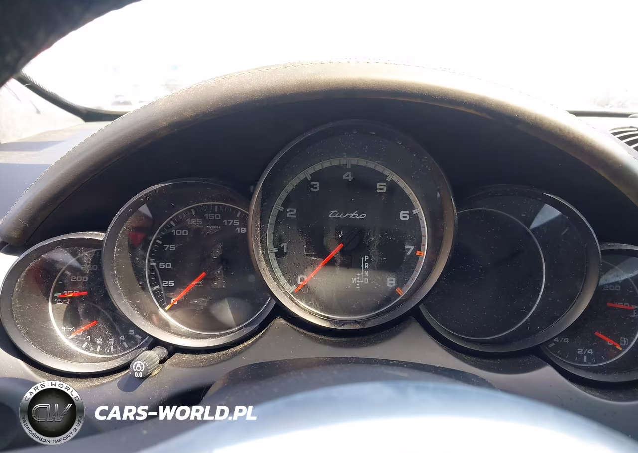 2011 Porsche Cayenne Turbo VIN:WP1AC2A24BLA81866 - 6