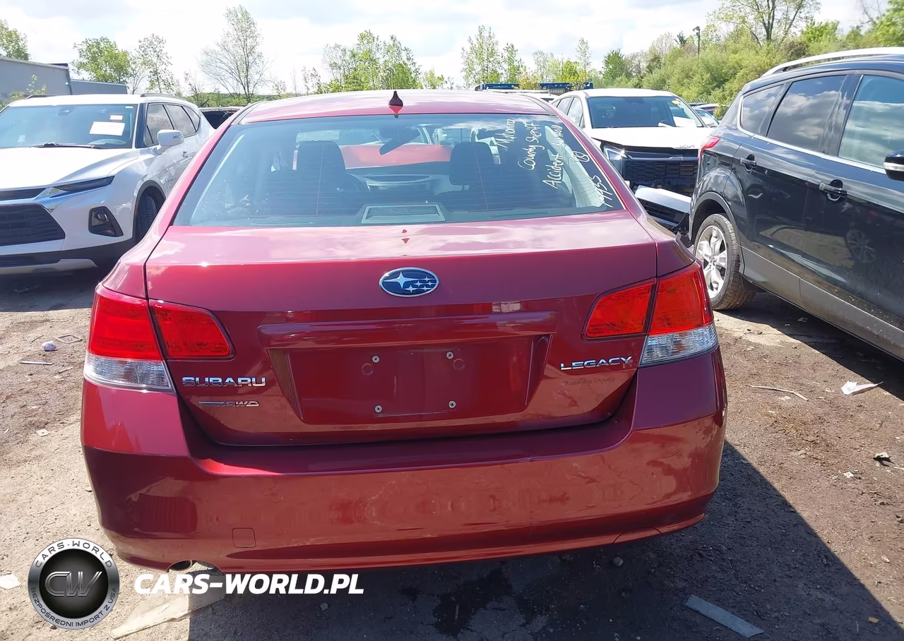2014 Subaru Legacy 2.5I Premium VIN:4S3BMCC69E3009090 - 17