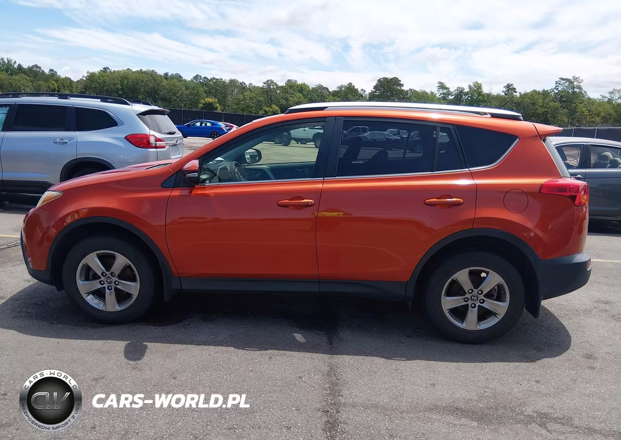2015 Toyota Rav4 Xle VIN:JTMRFREV1FD166298 - 14