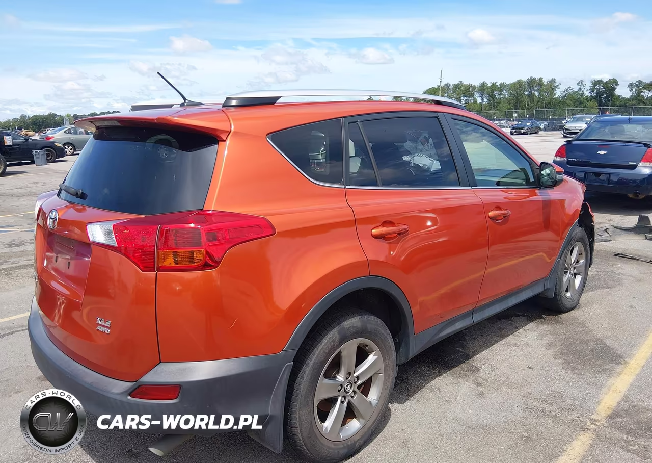 2015 Toyota Rav4 Xle VIN:JTMRFREV1FD166298 - 4