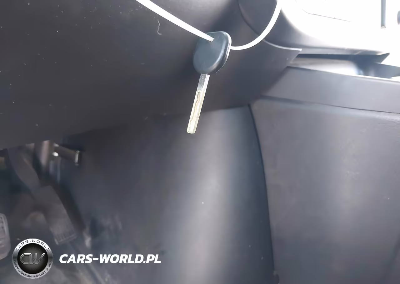 2019 Chevrolet Express 2500 Work Van VIN:1GCWGAFG4K1265775 - 11