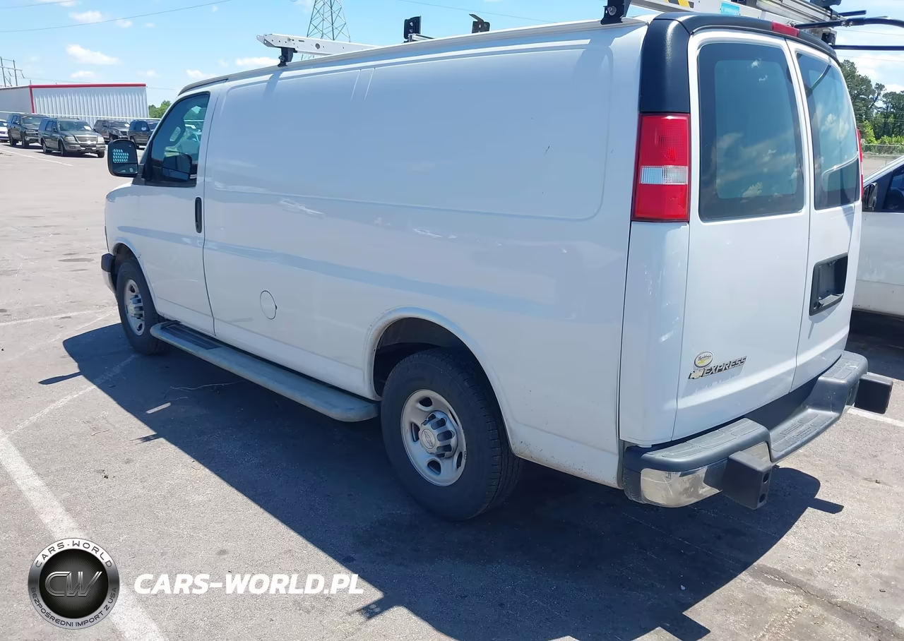 2019 Chevrolet Express 2500 Work Van VIN:1GCWGAFG4K1265775 - 3