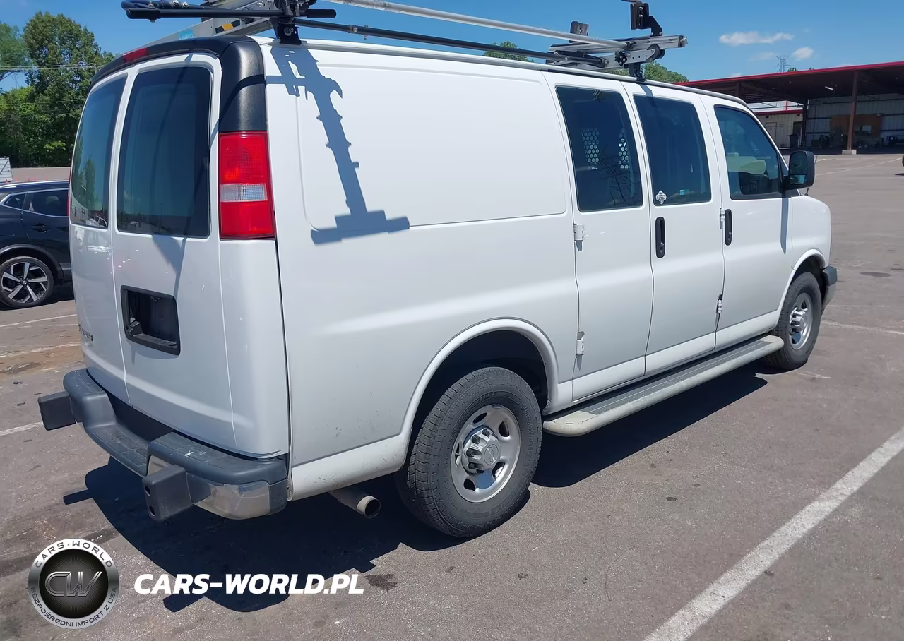 2019 Chevrolet Express 2500 Work Van VIN:1GCWGAFG4K1265775 - 4