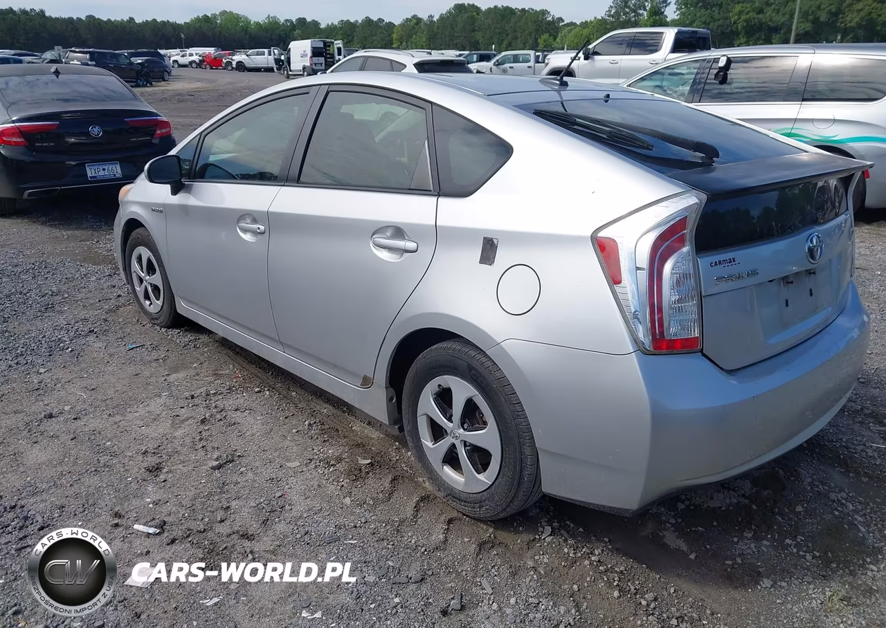 2013 Toyota Prius Three VIN:JTDKN3DU4D1712195 - 3