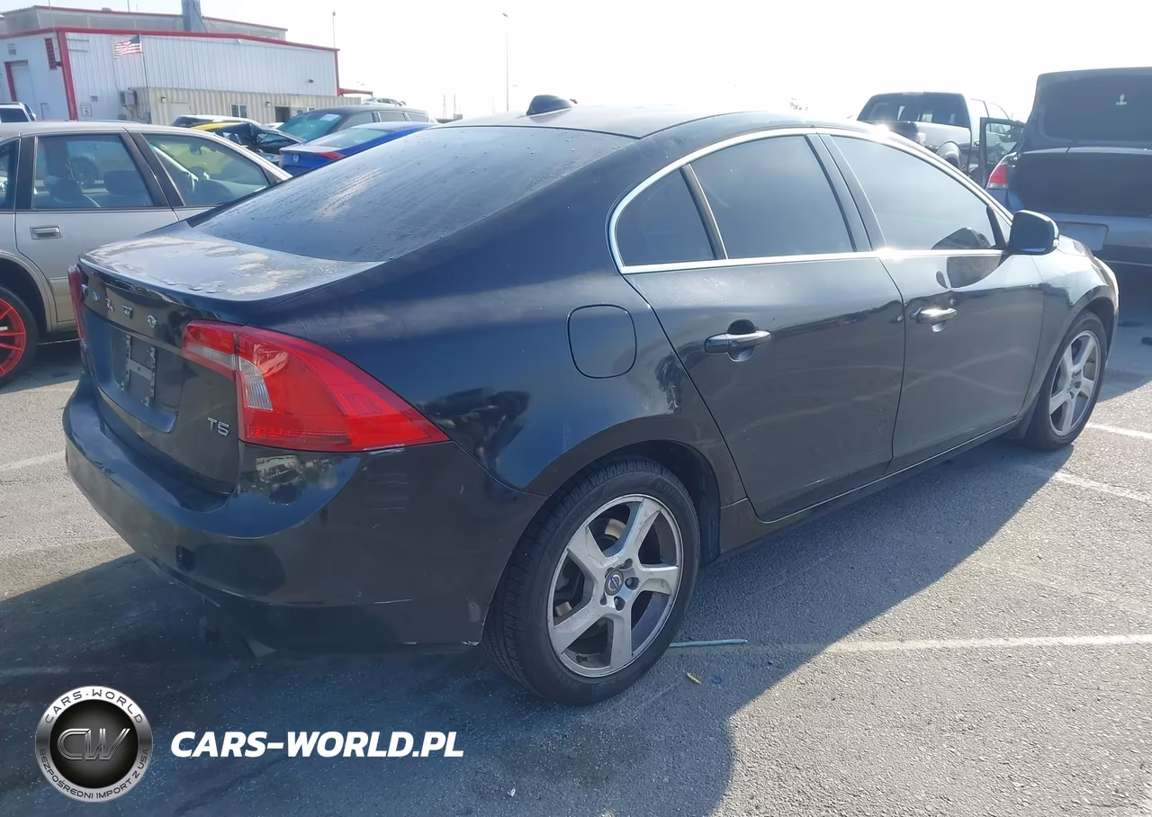 2012 Volvo S60 T5 VIN:YV1622FS9C2106250 - 4