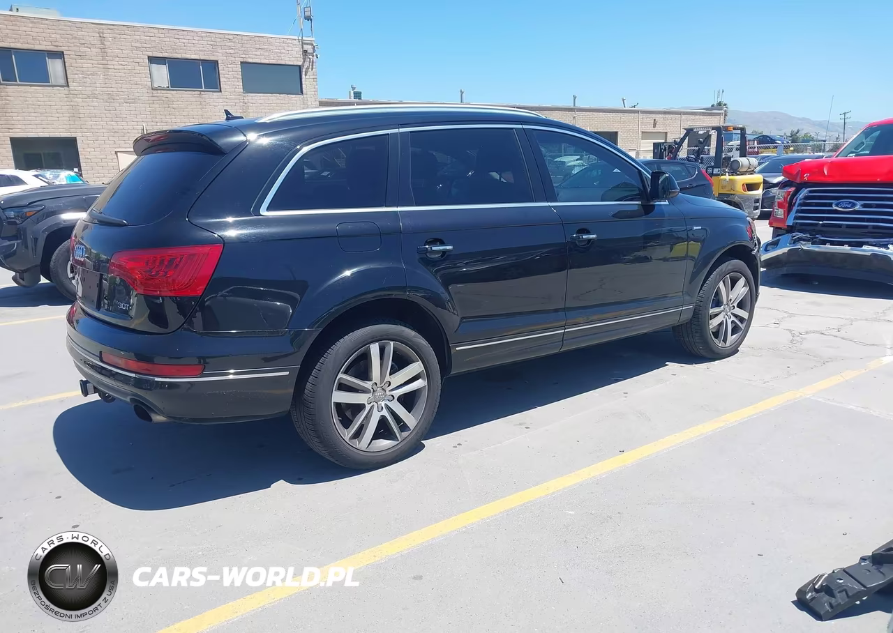 2014 Audi Q7 3.0T Premium VIN:WA1LGAFE0ED017702 - 4