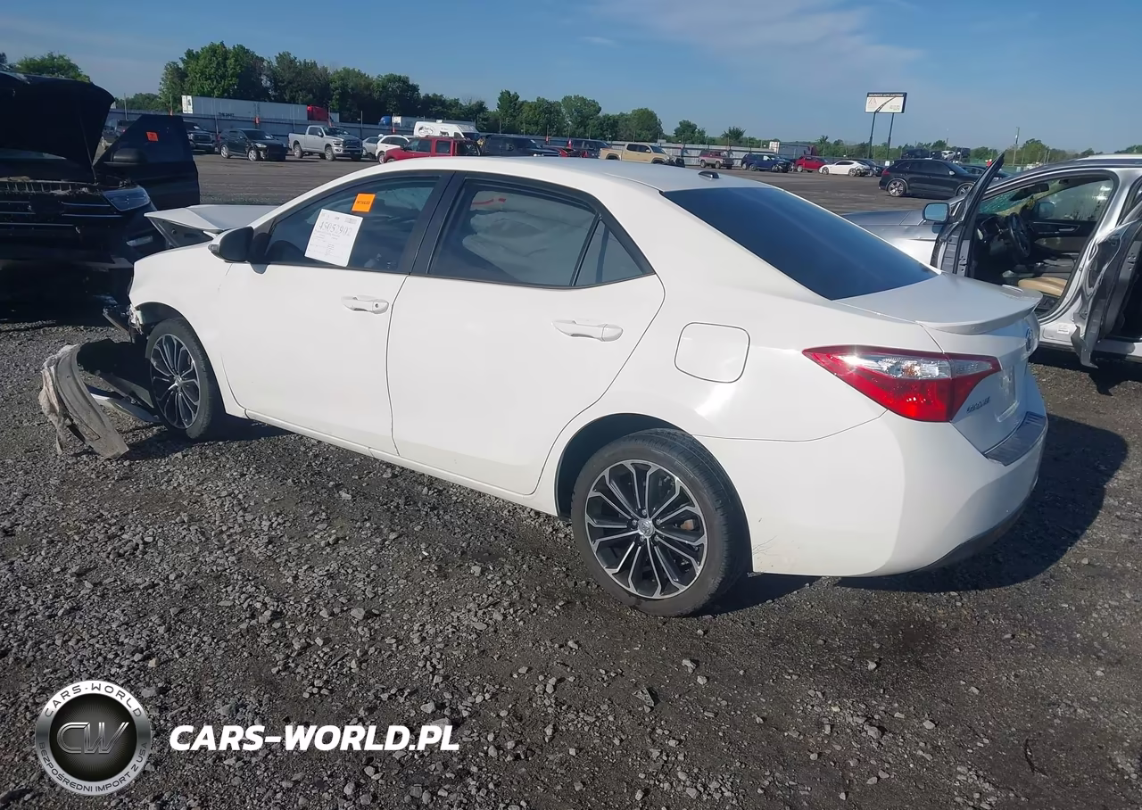 2015 Toyota Corolla S Plus VIN:5YFBURHE1FP360037 - 3