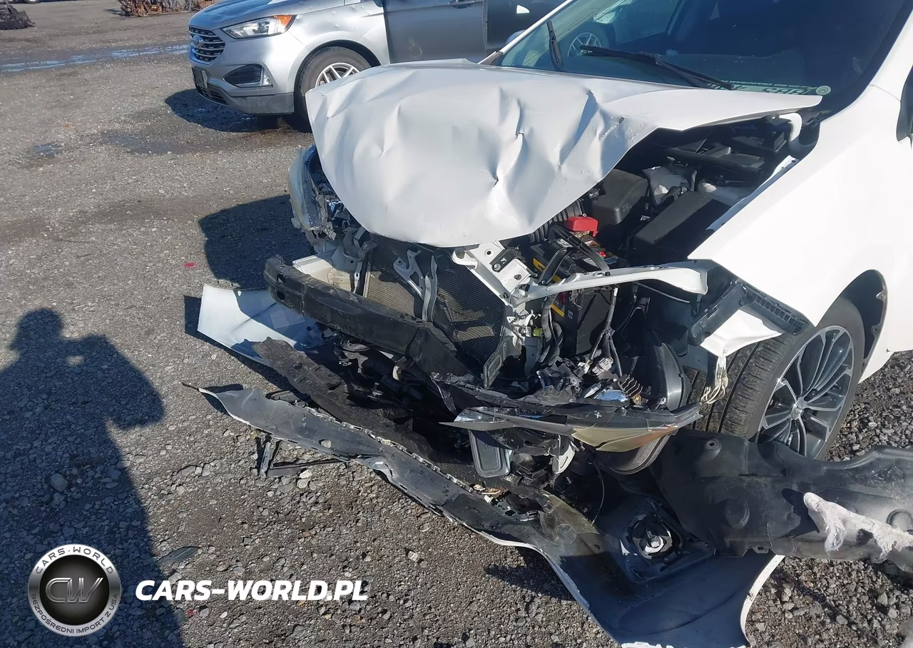 2015 Toyota Corolla S Plus VIN:5YFBURHE1FP360037 - 6
