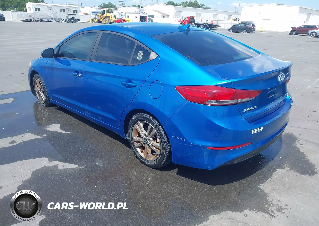2018 Hyundai Elantra Sel VIN:5NPD84LF8JH225174 - 3
